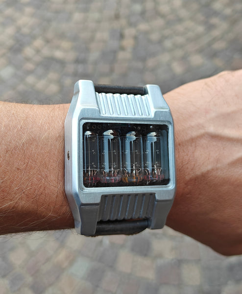 Nixie watch, handmad,  stainless steel watch, with accelerometer, Made in Italy.