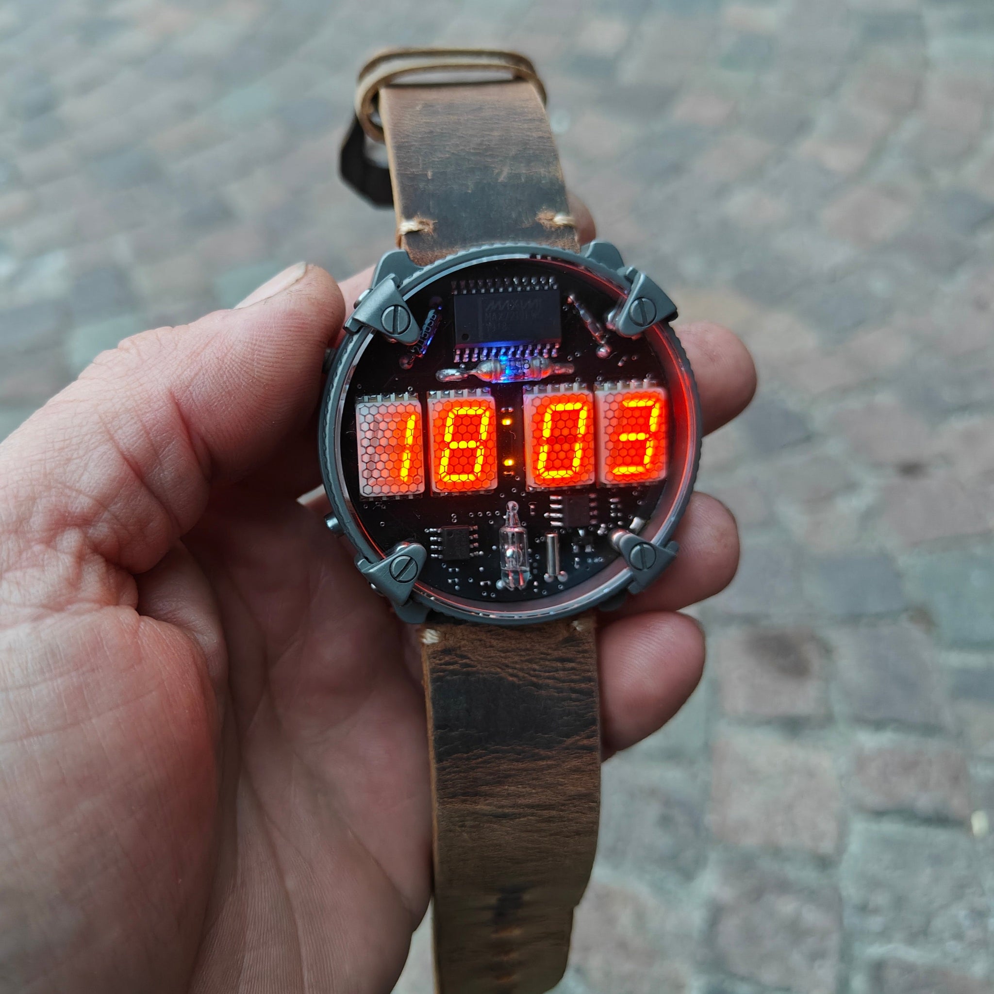 Titanium Orange Led Metro Nixie Watch Wi-fi connection Handmade Titanium Orange Led Metro Nixie Watch Wi-fi connection Handmade